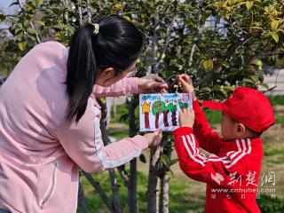 植树节里“种”健康！珞珈文景幼儿园把阳光体能搬进春天