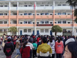 袁州区金瑞镇：携手“蓝朋友”?共筑校园安全防火墙