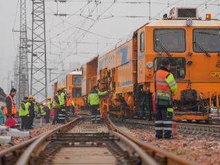 陇海、焦柳铁路国铁郑州局管内开启为期34天的“深度保养”