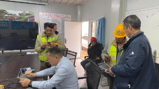 农行泰山支行：小小银行卡 浓浓为民情