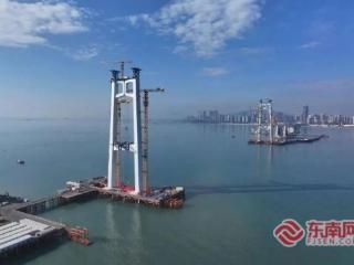 台湾同胞探访厦金大桥厦门段 期盼大桥联通两岸促融合
