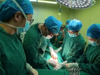 百万分之一的奇迹 安庆高危产妇平安喜提三千金