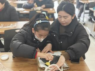 莲韵社区：非遗拓印传古韵，环保理念润童心