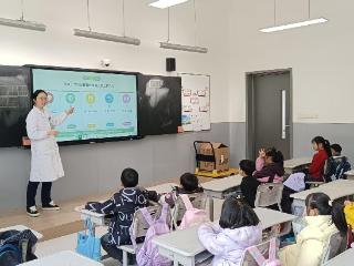 医校携手护成长，健康社团赋新能