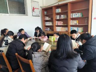 春启新程 书香伴成长——徐家楼街道前灌社区开展亲子阅读活动