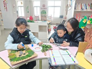 济宁市任城区金城街道常青社区妇联开展“小手巧匠 创意无限”手工制作活动