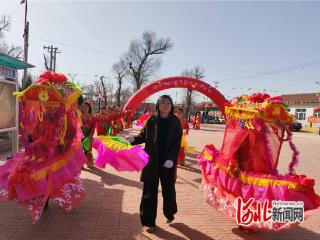 阳原县揣骨疃镇开展多种形式敬老活动
