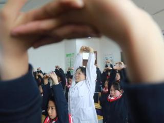 守护小小脊柱，撑起少年未来