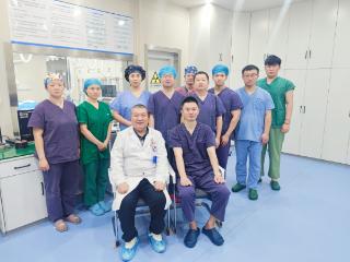 昼夜坚守护“心”脉｜南郊医院心内科胡涛教授领衔介入团队连克高难手术