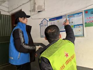 济宁市任城区仙营街道仙北社区开展“弘扬雷锋精神 共建洁净家园”志愿服务活动