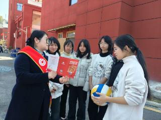 贵州银行榕江支行积极开展2026年开学季反诈金融知识宣传活动