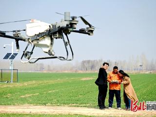 田野里的科技新景之三：卫星来巡田 云端种庄稼