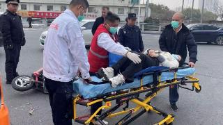 无锡梁溪城管热心助人，点滴善举传温情