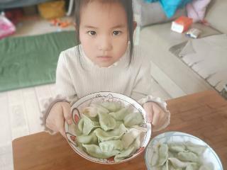 三引导赋能成长，二年级“小小面点师”上线，邀你一起“捏”出快乐童年！