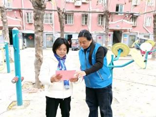 济宁市任城区金城街道兴东社区“春风送岗进社区，人社服务惠居民”宣传活动