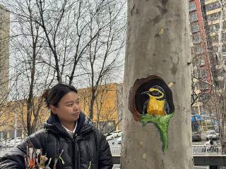 纵览原创丨衡水姑娘以画笔为媒，为大街小巷添一抹治愈色彩