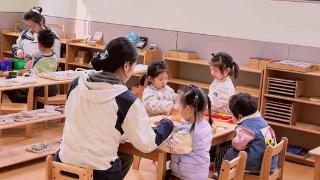 社区嵌入式服务如何呵护“一老一小”？华商报记者进行走访零距离感受