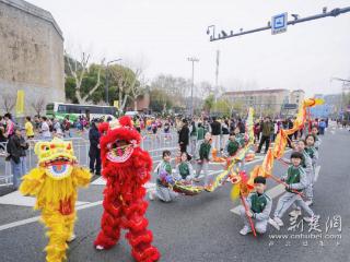 沸腾汉马！武昌学子花样闪耀音乐加油站