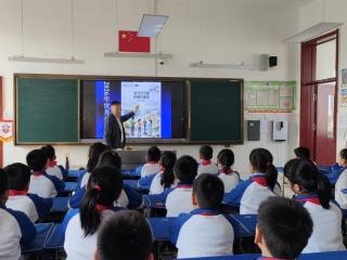 淄博市博山区中心路小学：测今日气象 护明日家园