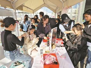 观演妆造带动新消费 厦门奥体中心将迎首个演唱会专属化妆室