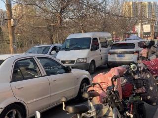 淄博：山铝花园路拥堵多年无人管