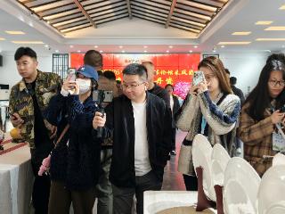 洛阳这朵牡丹，一开就是一辈子丨原来你是这样的河南