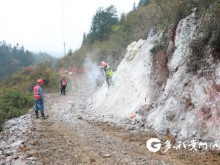 绥阳县黄杨镇：六公里民生路 双向奔赴振兴途