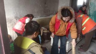 济宁市任城区二十里铺街道河东村开展“学雷锋 文明实践志愿服务暖民心”主题宣讲活动