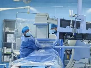 技术攻坚解难题！德州市第七人民医院成功完成复杂透析相关静脉血栓介入手术