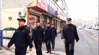 【奋斗·赋未莱】日均两万步 柔性守市容——济南市莱芜区凤城街道综合行政执法队员的一天