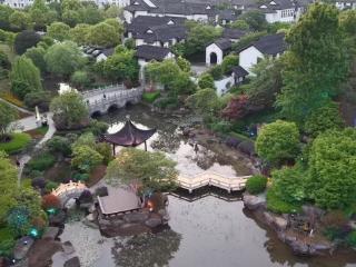 120年越音流芳 | 为二八年华定制一出好戏，古老越剧的青春回响