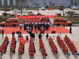 首场职工文艺轻骑兵演出走进泰山景区消防队