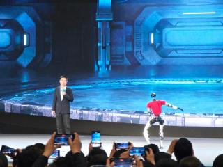 未来已来 宇树科技王兴兴展望机器人“刷屏”背后的“GPT时刻”