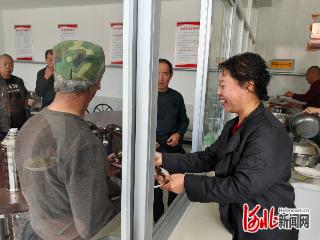 张家口市蔚县黄梅乡孝老食堂投入运营
