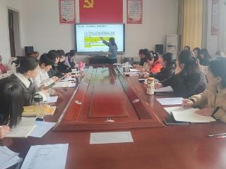 莒南县第三小学开展“学新方案 讲新课标”专题活动