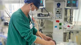 出生3小时生命垂危,青岛市妇女儿童医院NICU成功抢救多器官功能衰竭危重新生儿