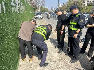 无锡梁溪：祭扫期间突发意外，城管救助及时解困局