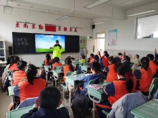春风送暖安全同行 全省交警开展“全国中小学生安全教育日”宣教活动