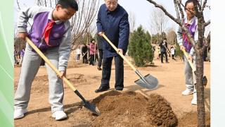 时政微观察丨草木植成，国之富也