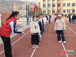 燕山大学与青龙两所小学携手开展合作共建交流活动