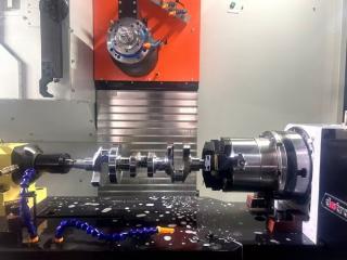 张雪机车夺冠 曲轴平度造——从青岛到葡萄牙 这颗“中国心脏”跳动在世界之巅