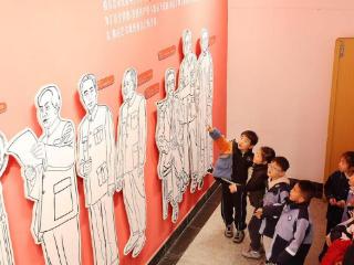 春假启智科创行 科教城小学走进常信院解锁红色科创之旅