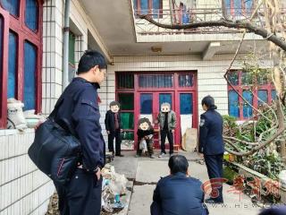 鄠邑公安上门办证解民忧 贴心服务暖民心