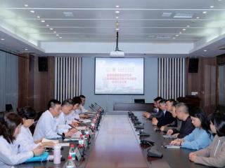 给手术机器人当“指挥官”？这个国家限制类技术培训班在南京开班