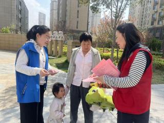 济宁市任城区李营街道东翔社区开展“倡树文明新风，守护平安家园”宣传活动