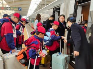 长三角铁路春假迎大客流 儿童票销量激增