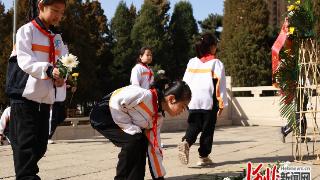 唐山市开展“红领巾向英烈致敬”主题实践活动