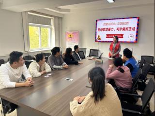 济宁市任城区阜桥街道刘庄社区开展“运用法律武器，拒绝家庭暴力”宣传活动