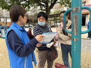 济宁市开展“便民服务暖民心 养老认证护安康”宣传服务活动