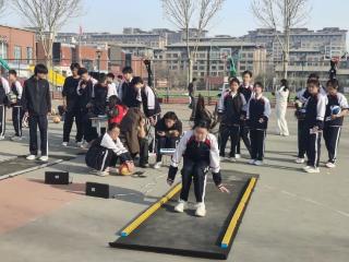 郑州航空港区：以科技助力中招体育备考